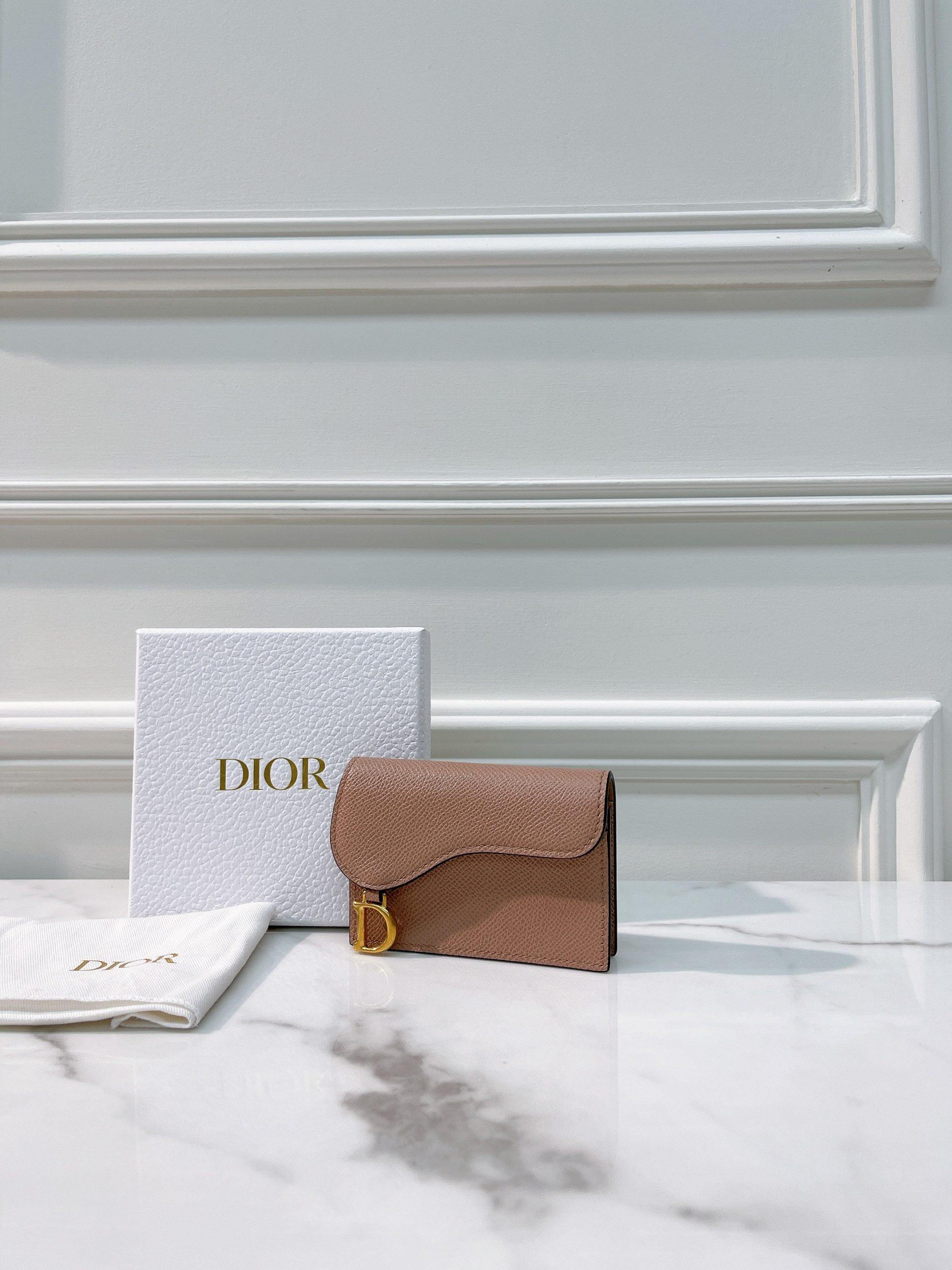 2_y7yKrpdDlZZV5tkPV0MeMAqWHBbRNMGWcIqbCJts